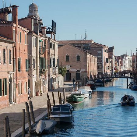 Art Painting Apartment With Canal View Venise Extérieur photo